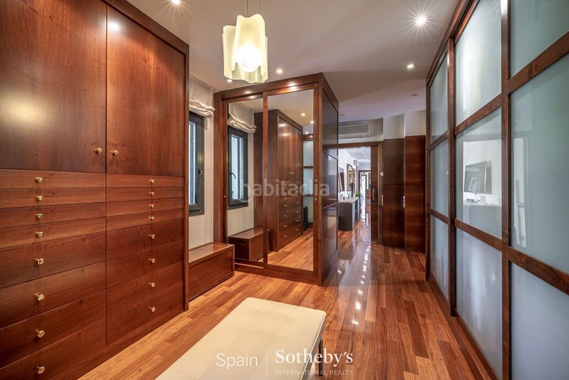 Foto 146be55b-bd92-48ff-8fc0-073226231a9a. Casa amb calefacció aparcament piscina a Eixample Residencial Escala (L´)
