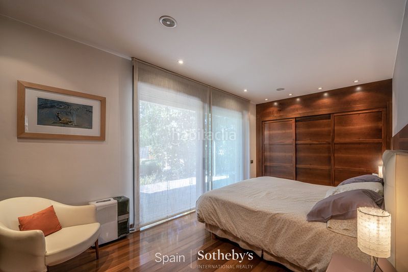 Foto aa26eb72-fd59-4d4e-a8d6-2c23dbc7f411. Casa amb calefacció aparcament piscina a Eixample Residencial Escala (L´)