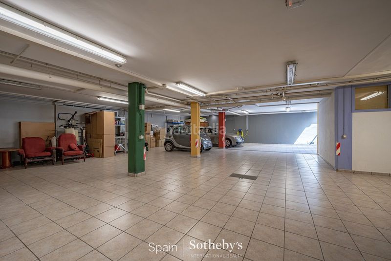 Foto b964bdb9-ceac-497a-a440-8f135f65674d. Casa amb calefacció aparcament piscina a Eixample Residencial Escala (L´)