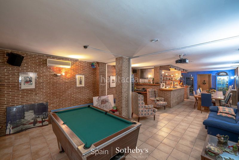 Foto e1e94e50-69ae-4c4e-89aa-369a068dd554. Casa amb calefacció aparcament piscina a Eixample Residencial Escala (L´)