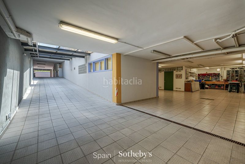Foto f3ab0060-5068-418b-9b81-1ada75097c5f. Casa amb calefacció aparcament piscina a Eixample Residencial Escala (L´)