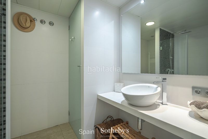 Foto 5d2ecfc0-4e68-44b3-b762-c457fb95bec0. Apartament amb calefacció aparcament a Centre Roses