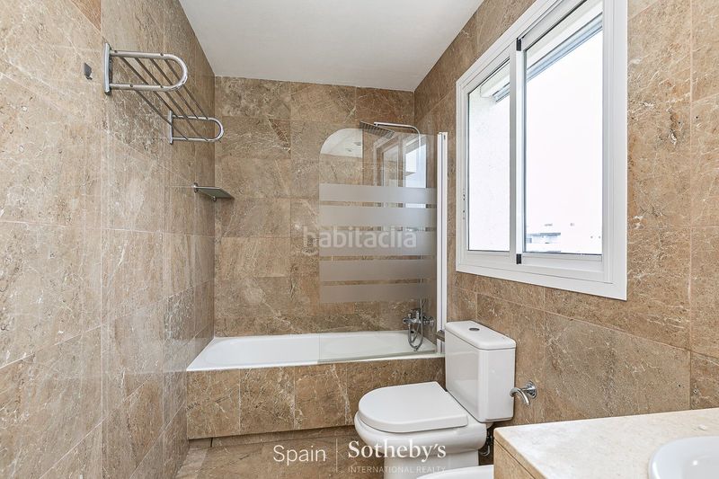 Foto a4200d63-2e0e-4100-9937-8ca5879e4d45. Casa aparellada amb calefacció aparcament a Can Girona - Terramar - Vinyet Sitges