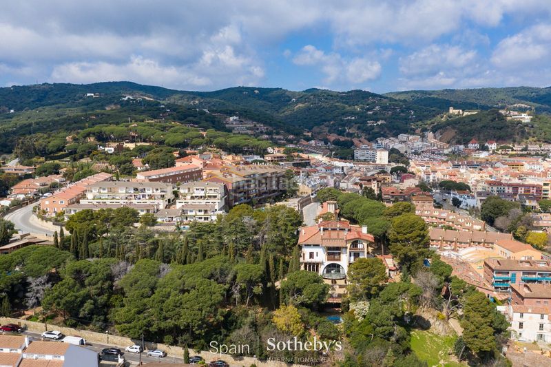 Foto b80ed207-8858-4fa4-a77b-ea725629b5fd. Casale in avenida catalunya 63 in Centre Sant Andreu de Llavaneres