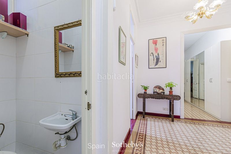 Foto d1bc889e-d342-4bb5-be5f-b86293123abe. Apartament amb calefacció a Dreta de l´Eixample Barcelona