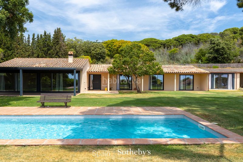 Foto 5b013ced-1398-4c27-8b1c-96fbe22ea980. Casa amb calefacció aparcament piscina a Supermaresme Sant Andreu de Llavaneres