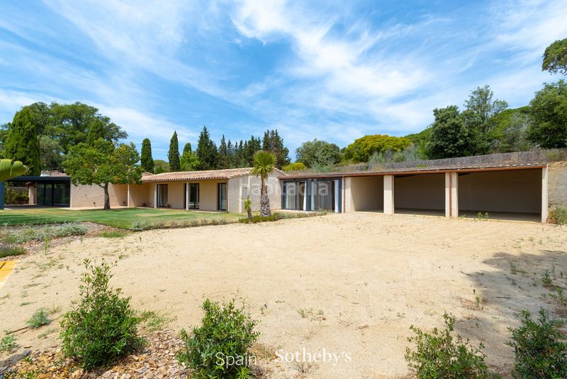 Foto 6759310d-3bf8-4ea7-8457-1ea83348c502. Casa amb calefacció aparcament piscina a Supermaresme Sant Andreu de Llavaneres