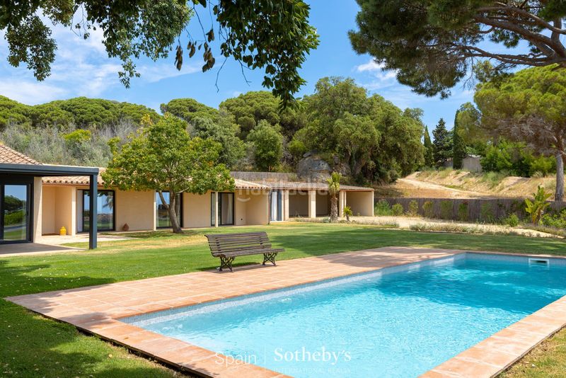 Foto f208a23c-257d-4096-aa19-4c214fbb66c7. Casa amb calefacció aparcament piscina a Supermaresme Sant Andreu de Llavaneres
