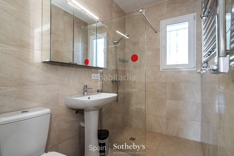 Foto 4093a11d-e1f7-4165-9d38-5c4568ee1f9b. Casa amb calefacció aparcament piscina a Cap Ras - Creus - Falconera Empuriabrava