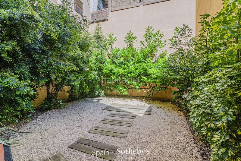 Foto cbdde42b-201e-49a3-ab1c-3a08fde57d2a. Apartament amb calefacció a Raval Barcelona
