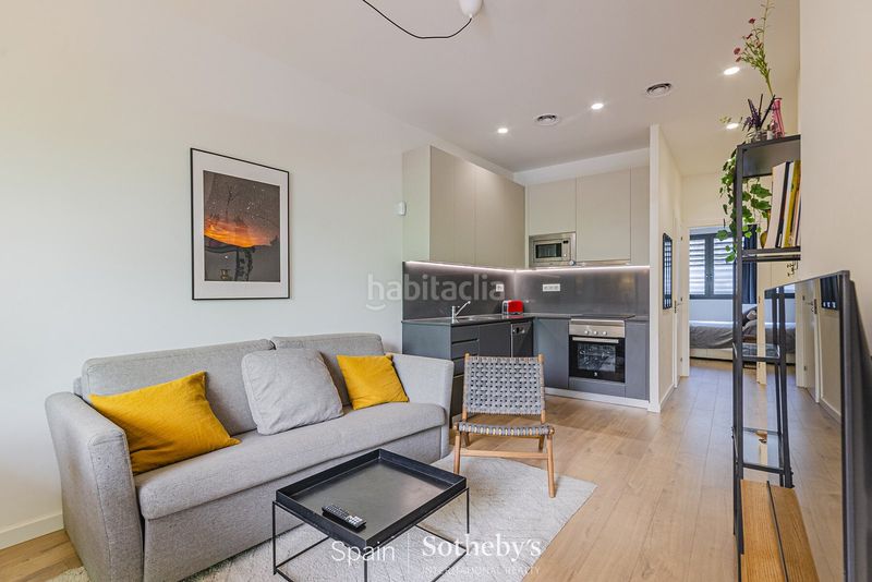 Foto e00698e5-5fd7-4325-b079-611f07dd87cd. Apartament amb calefacció a Raval Barcelona