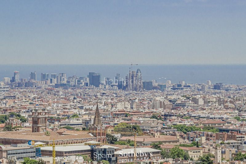 Foto f18e5c53-5b08-41e7-bde1-a20bb5835036. Casa amb calefacció aparcament a Sarrià Barcelona