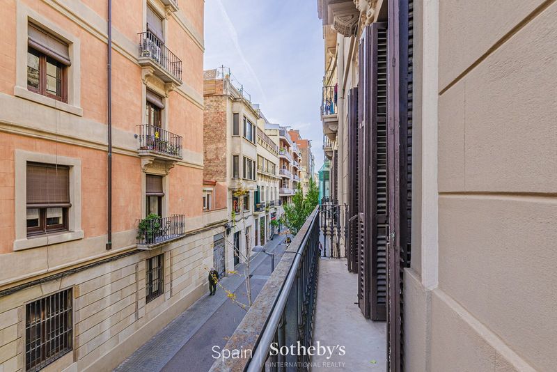 Foto dd848df0-8b6a-4014-b463-2cf138bd68dc. Apartament amb calefacció a Vila de Gràcia Barcelona