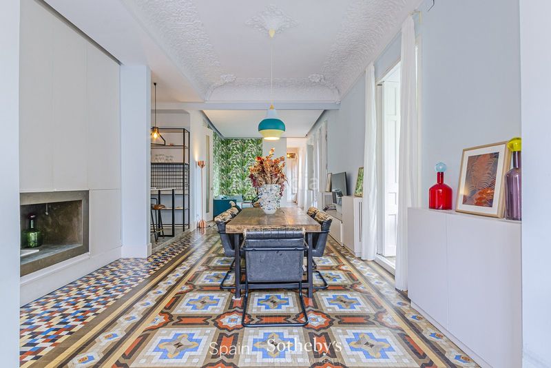 Foto f2a35830-fb6e-42a6-8410-d91fb8e1c872. Apartament amb calefacció a Vila de Gràcia Barcelona