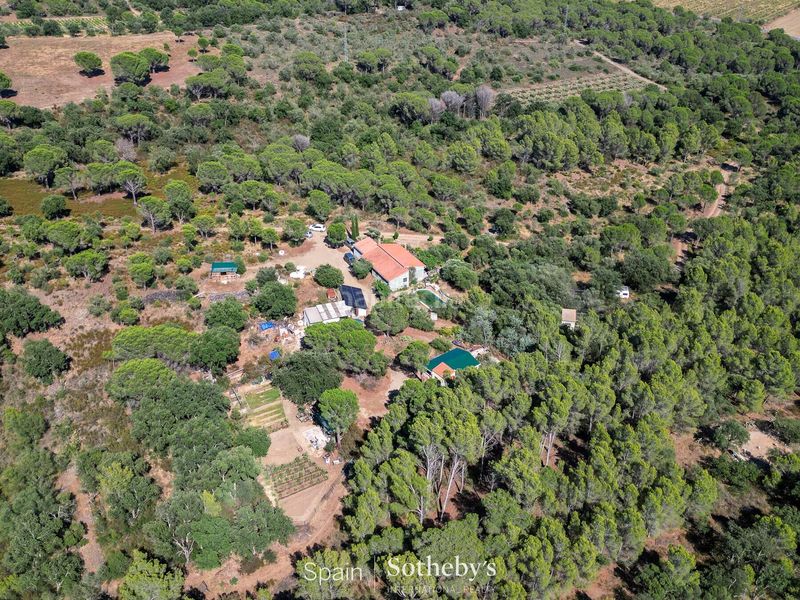 Foto 5a8339e6-79b2-41f3-9fad-94e7a390d5f8. Casa amb calefacció aparcament piscina a Rabós