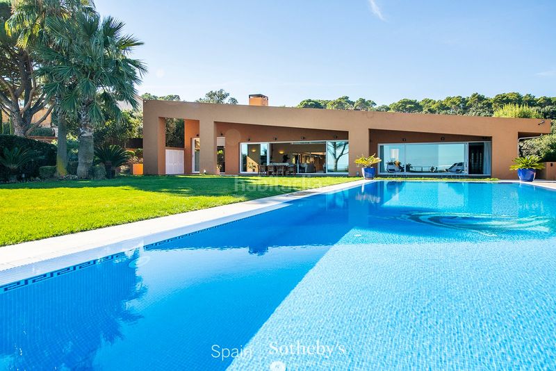 Foto b716f453-4057-41cc-b4c2-3fc204d2f730. Casa amb calefacció aparcament piscina a Fornells-Aiguablava Begur