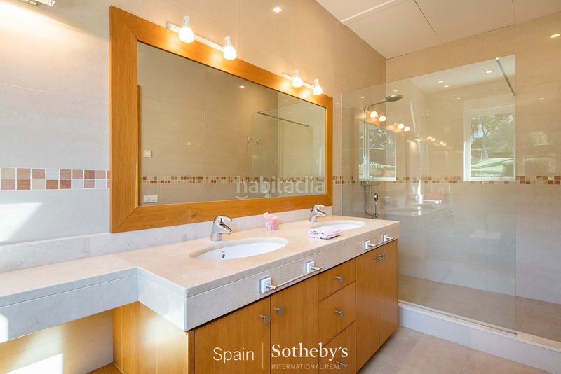 Foto f10cdbdf-a26a-4799-bdbd-c5edc89ef1e5. Casa amb calefacció aparcament piscina a Fornells-Aiguablava Begur