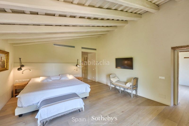 Foto b075c978-3674-4420-9a3a-9ae40ec53946. Casa amb calefacció aparcament piscina a Alella