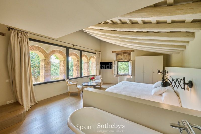 Foto ba3eb785-14ae-436b-80df-2c2ce8529e97. Casa amb calefacció aparcament piscina a Alella
