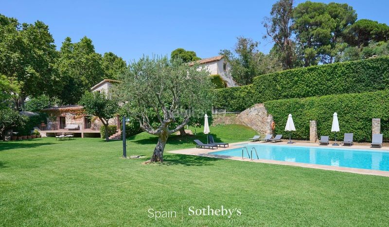 Foto c4111bdd-2164-44ef-bd4b-89020a287233. Casa amb calefacció aparcament piscina a Alella