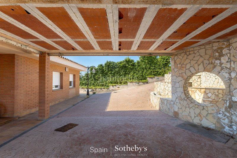 Foto 4b89c7bb-e771-4957-a079-f14ab0cdb637. Casa amb calefacció aparcament piscina a Alella