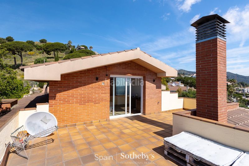 Foto f9e3adca-3993-481a-8c61-6b25a973da5a. Casa amb calefacció aparcament piscina a Alella