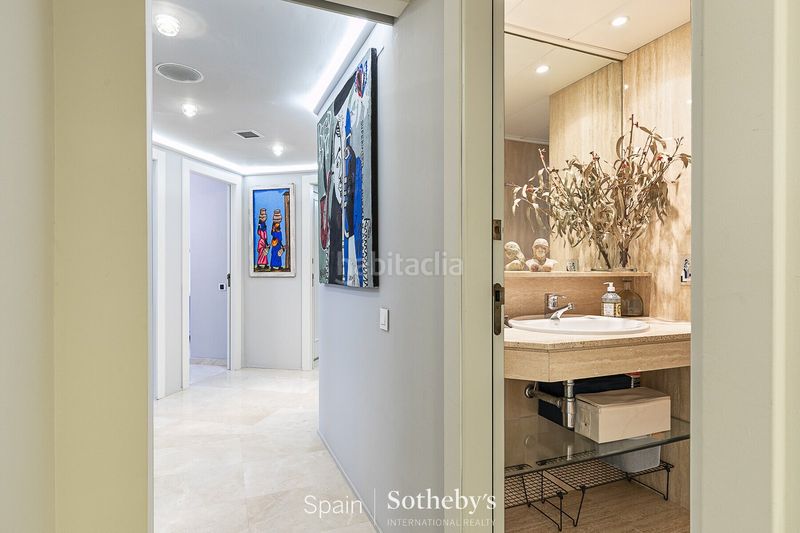 Foto 2dbf5f28-8a7b-4ea5-8593-26872821108f. Apartament amb aparcament piscina a Can Girona - Terramar - Vinyet Sitges