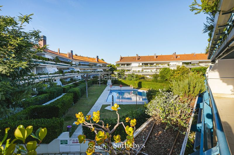 Foto 415828d8-ec34-44f0-b917-a2d9e7ec0efc. Apartament amb aparcament piscina a Can Girona - Terramar - Vinyet Sitges
