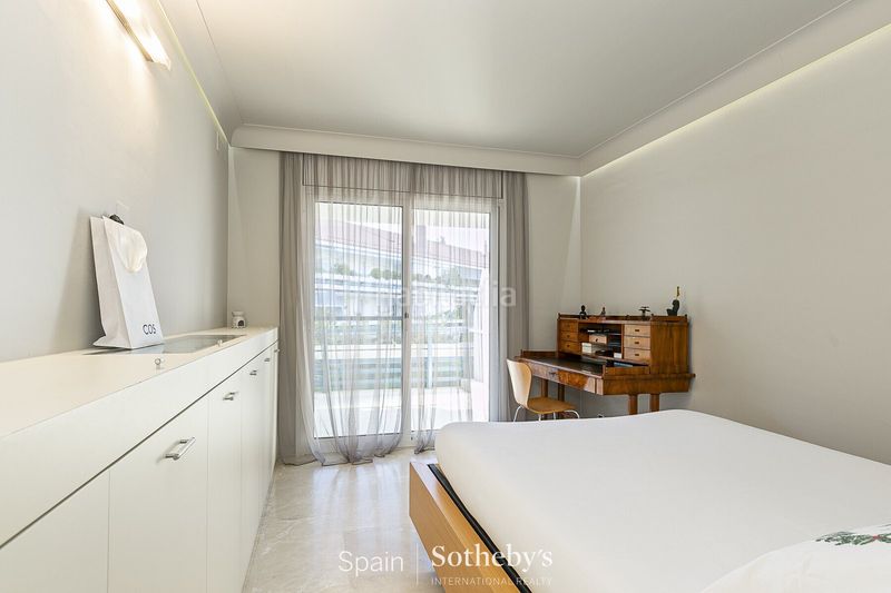 Foto 8f9b8da8-d397-4465-8761-b8f32e6e446a. Apartament amb aparcament piscina a Can Girona - Terramar - Vinyet Sitges