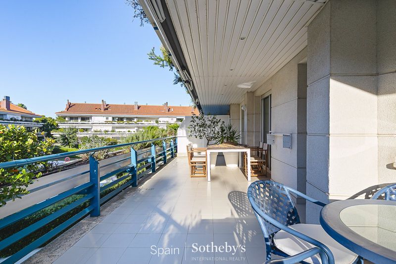 Foto d5e5b82d-8d63-4b3e-a36f-9cae6b3dca89. Apartament amb aparcament piscina a Can Girona - Terramar - Vinyet Sitges
