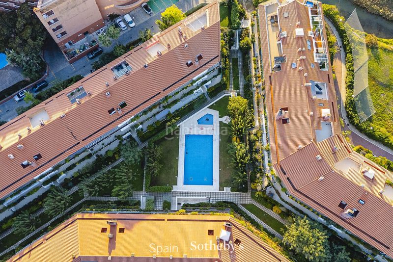 Foto e67fcb5d-c2c0-4685-928c-2faefbe58f36. Apartament amb aparcament piscina a Can Girona - Terramar - Vinyet Sitges