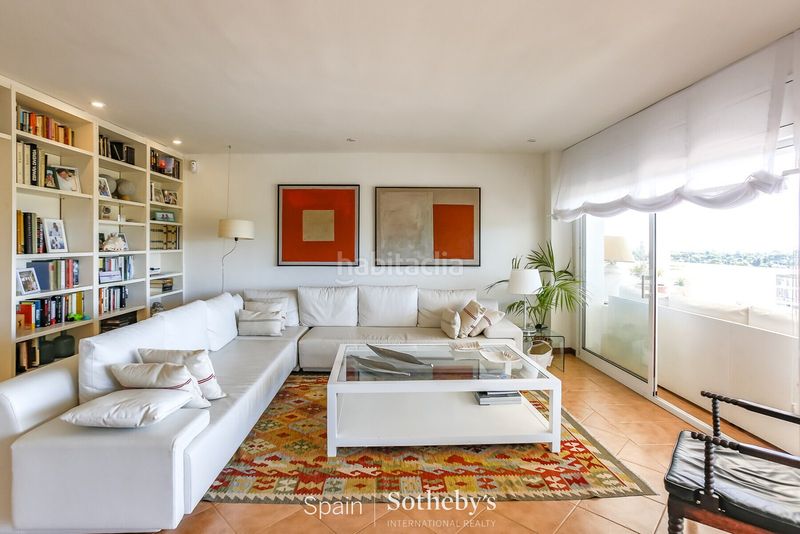 Foto 5f255ef3-3c9b-4ad3-b799-0272944a007d. Casa amb calefacció aparcament piscina a Can Girona - Terramar - Vinyet Sitges