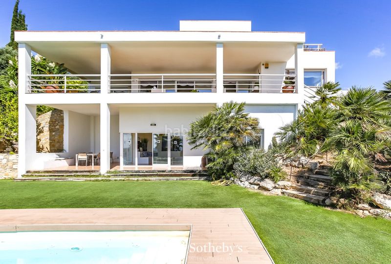 Foto 8448f8f9-d952-4d60-bf5a-7d09ef79b856. Casa amb calefacció aparcament piscina a Can Girona - Terramar - Vinyet Sitges