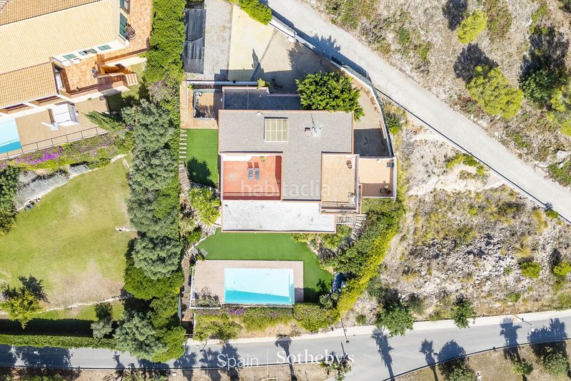 Foto afa7ef06-90e7-472d-9d82-7b3f9a4c1cc8. Casa amb calefacció aparcament piscina a Can Girona - Terramar - Vinyet Sitges