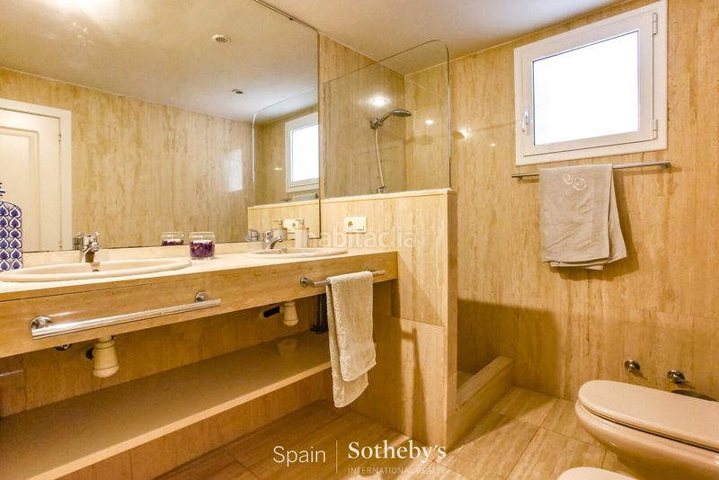 Foto bd734bf0-8644-4770-a84d-6ede465f8fe3. Casa amb calefacció aparcament piscina a Can Girona - Terramar - Vinyet Sitges