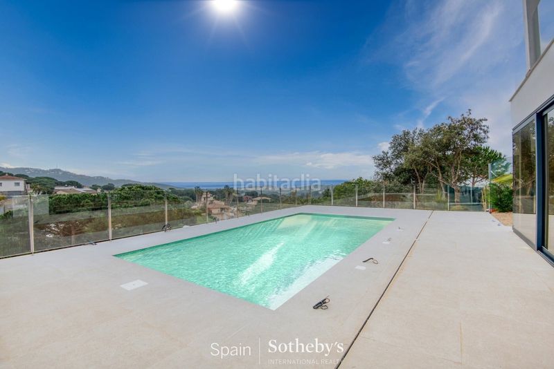 Foto 2d991b3c-0f60-4337-9b61-632368f983d9. Casa con riscaldamento parcheggio piscina in Lloret Verd - Els Pinars Lloret de Mar