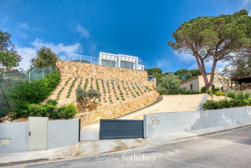 Foto ef7c034d-b9ec-4ea9-b6ff-ff0f45fb9b55. Casa con riscaldamento parcheggio piscina in Lloret Verd - Els Pinars Lloret de Mar
