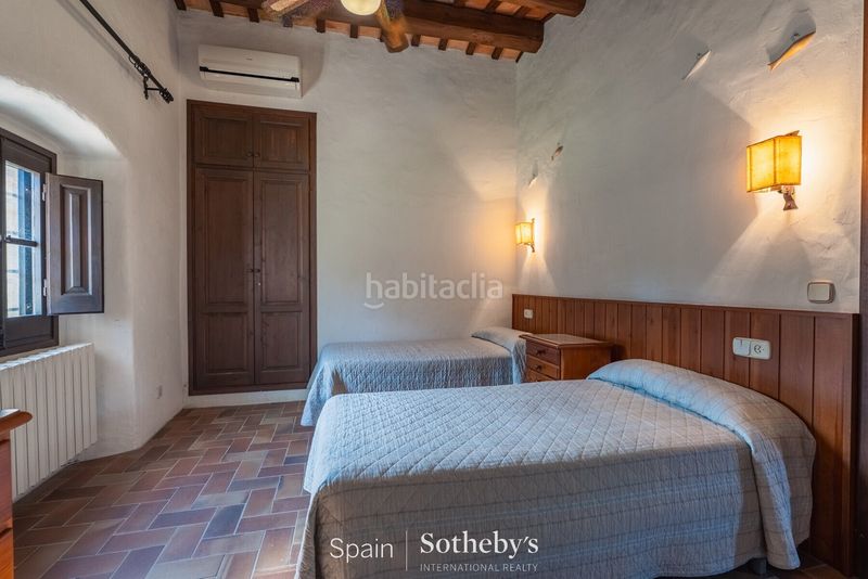 Foto cc0ff116-2297-4cec-b043-24d7dae4021c. Casa amb aparcament piscina a residencial Begur-esclanyà Begur