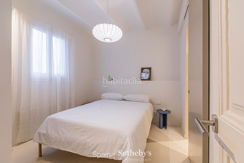 Foto 2ef217cc-d263-4b7d-aca0-46779e3535b9. Apartamento piso renovado con características originales en el barrio gótico en Barcelona