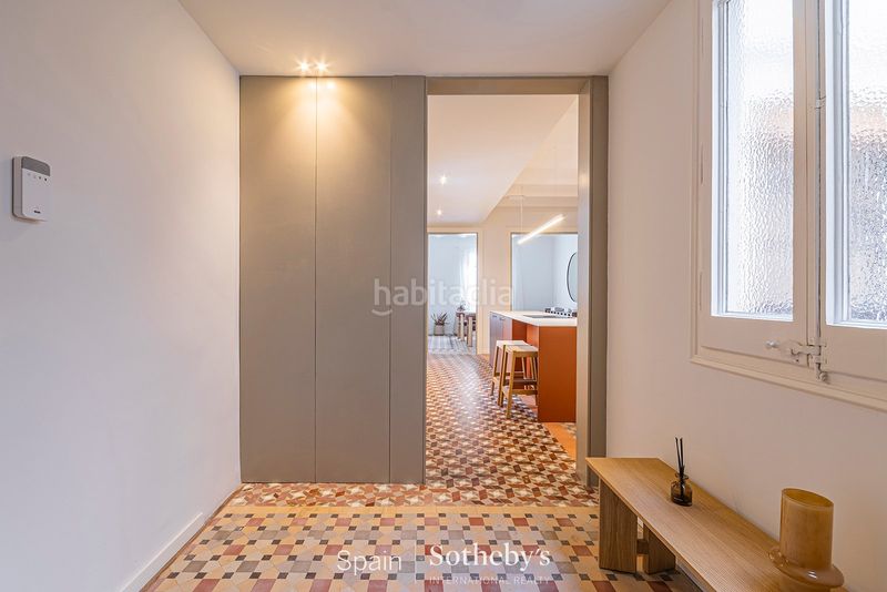 Foto 4e3d6119-1991-4c0e-b3d1-1b14b5b2a8bf. Apartamento piso renovado con características originales en el barrio gótico en Barcelona