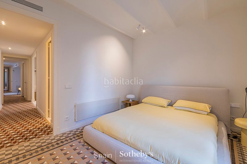Foto 6440c26a-d009-4167-8b18-cb0974fa1f18. Apartamento piso renovado con características originales en el barrio gótico en Barcelona