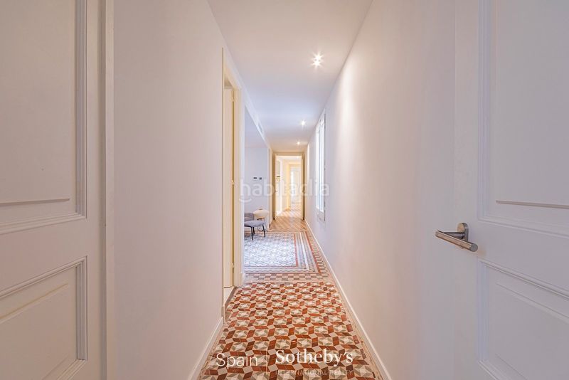 Foto 7f8fd3ba-099a-4a84-a813-7d023c464614. Apartamento piso renovado con características originales en el barrio gótico en Barcelona