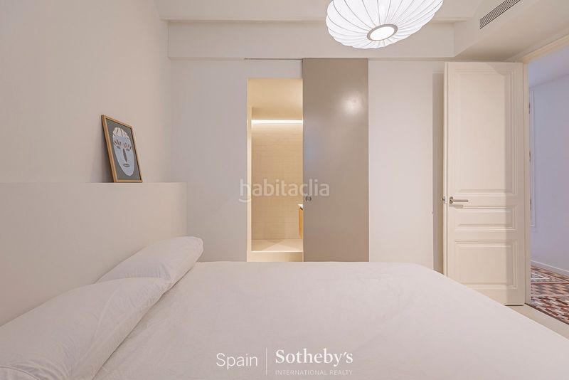 Foto 9689de51-754d-4546-89d7-deec576af10e. Apartamento piso renovado con características originales en el barrio gótico en Barcelona