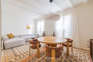 Apartament  Cervantes. Piso renovado con características originales en el barrio gótico