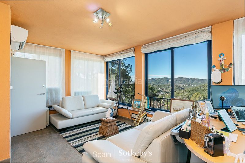 Foto 49abb1f6-d538-40d6-9b7a-7a089b088633. Casa amb calefacció aparcament piscina a Olivella