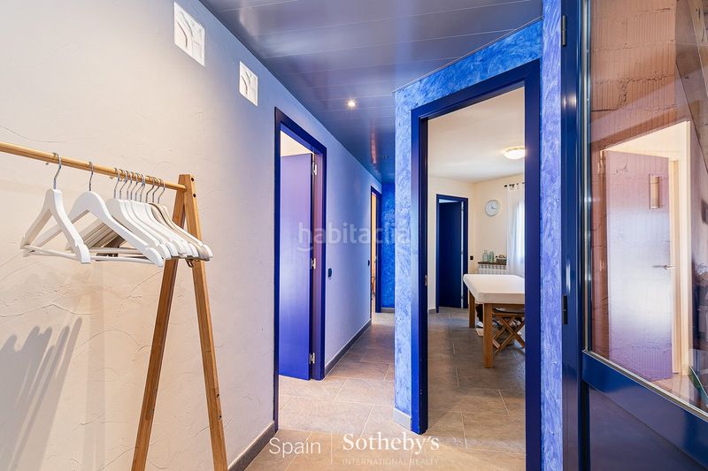 Foto cebe92b7-4a77-4b2a-968e-d2c875713555. Casa amb calefacció aparcament piscina a Olivella