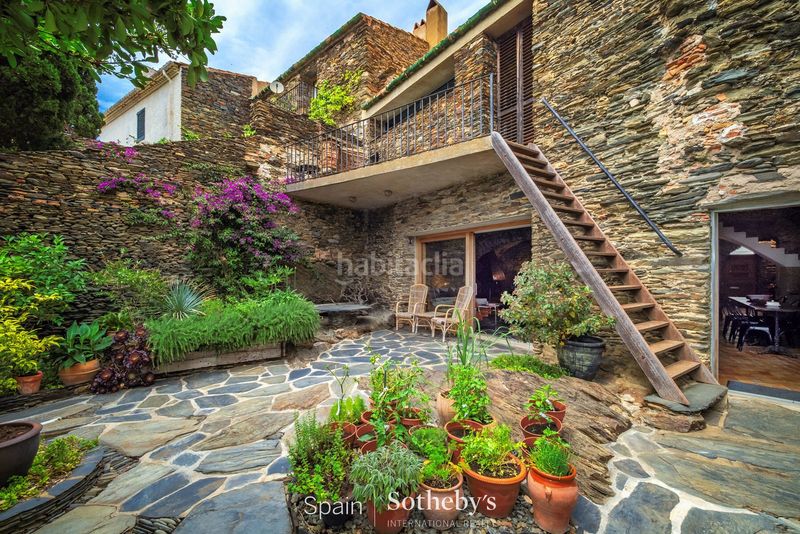 Foto 1dc64684-0368-4e56-9eb6-fb891a7d0574. Casa amb aparcament a Cadaqués