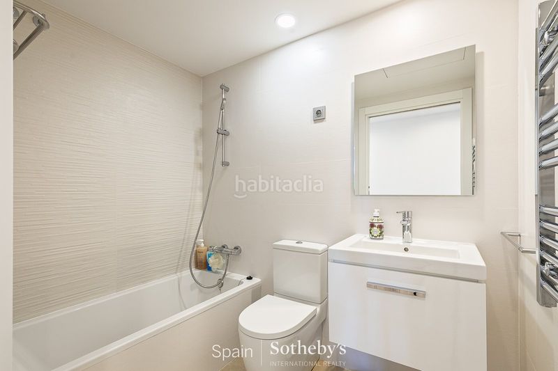 Foto 50b521f5-a9d5-4ae9-baa0-0207b13ffd48. Apartament amb aparcament piscina a Aiguadolç - Sant Sebastià Sitges