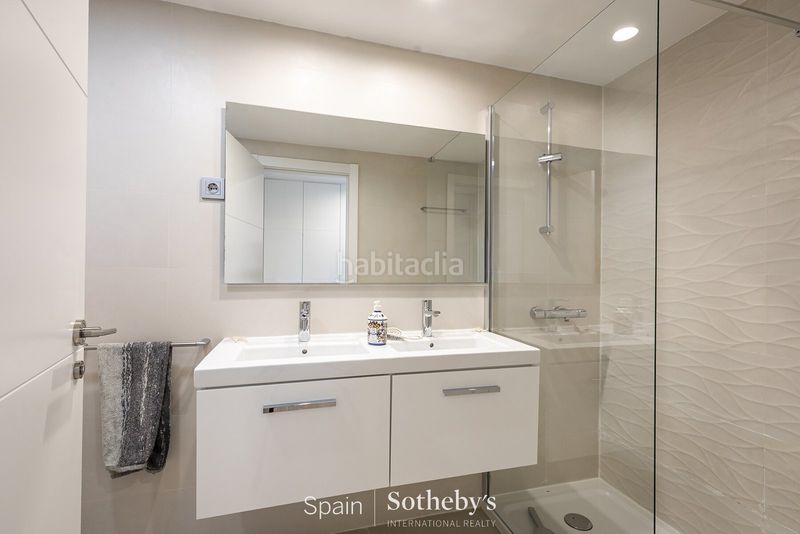 Foto 55f357e0-f7be-4ebb-8e0c-0ba34aee6298. Apartament amb aparcament piscina a Aiguadolç - Sant Sebastià Sitges