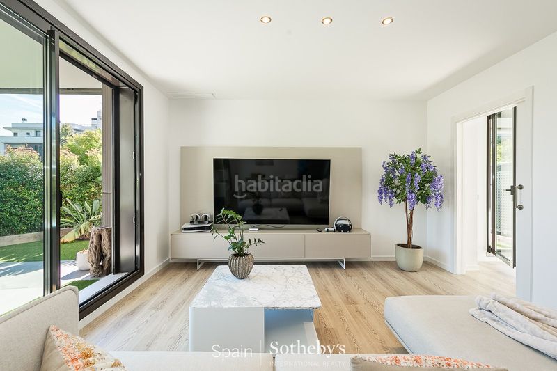 Foto d0b44204-ac26-48f1-95db-66b43e13fcfe. Apartament amb aparcament piscina a Aiguadolç - Sant Sebastià Sitges